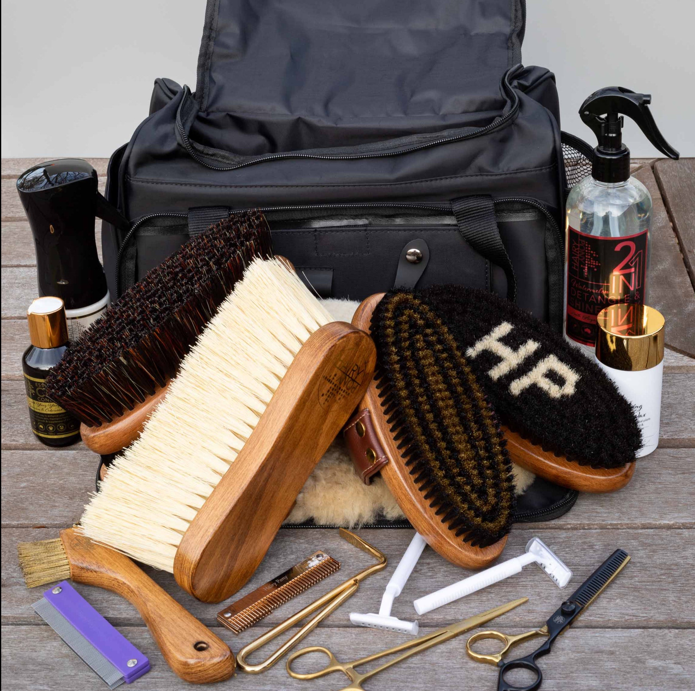 Horse discount grooming bag